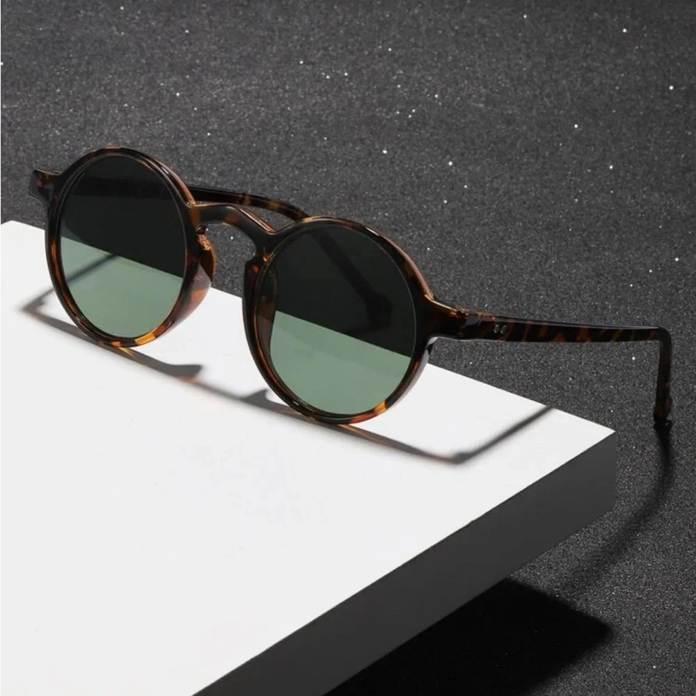 Rennes Men's Round Tortoiseshell Sunglasses Dark Green Lens Retro NWT